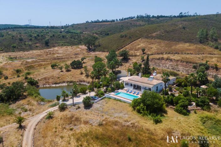Image No.1-3 Bed Villa for sale