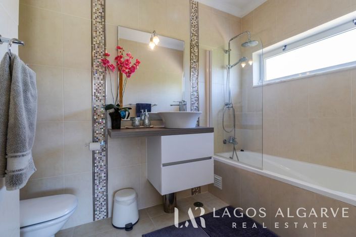 Image No.27-3 Bed Villa for sale