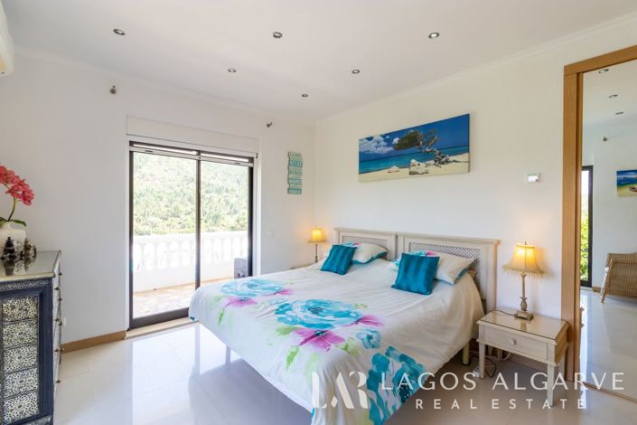 Image No.32-3 Bed Villa for sale