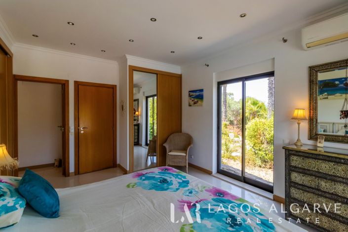 Image No.33-3 Bed Villa for sale