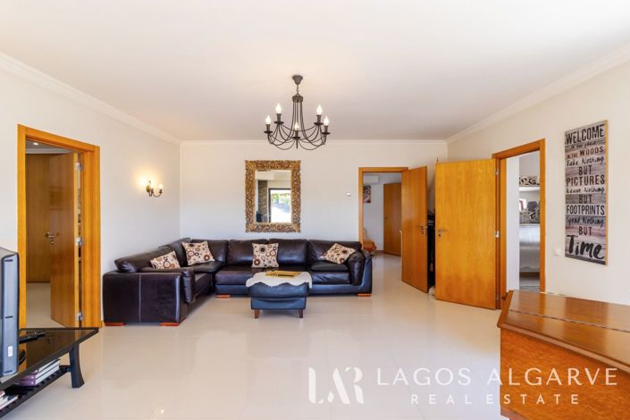 Image No.37-3 Bed Villa for sale