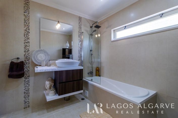 Image No.38-3 Bed Villa for sale