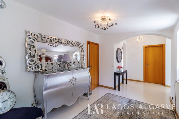 Image No.9-3 Bed Villa for sale