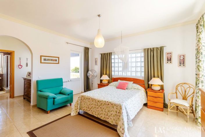 Image No.34-4 Bed Villa for sale