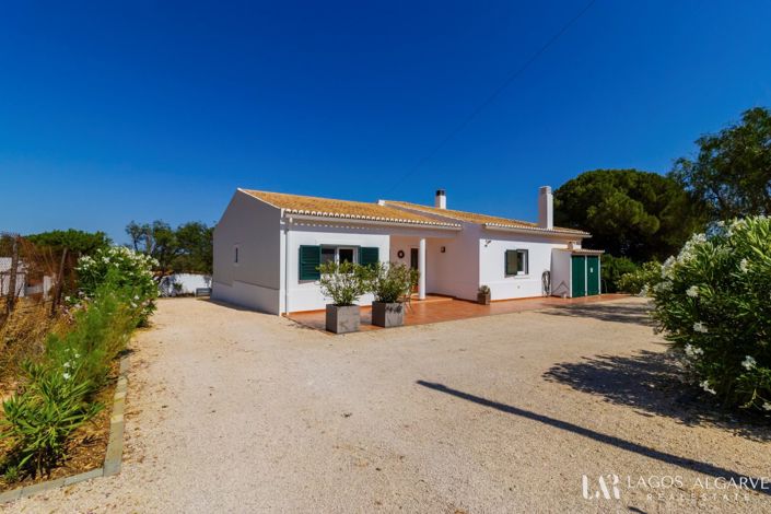 Image No.3-3 Bed Villa for sale