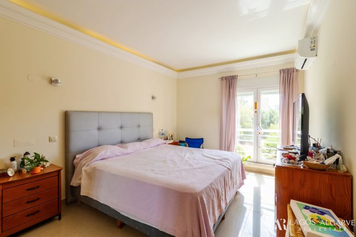 Image No.14-2 Bed Apartment for sale