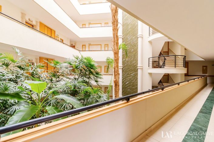 Image No.20-2 Bed Apartment for sale