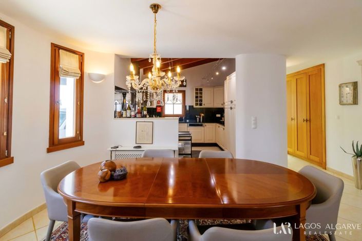 Image No.14-3 Bed Villa for sale