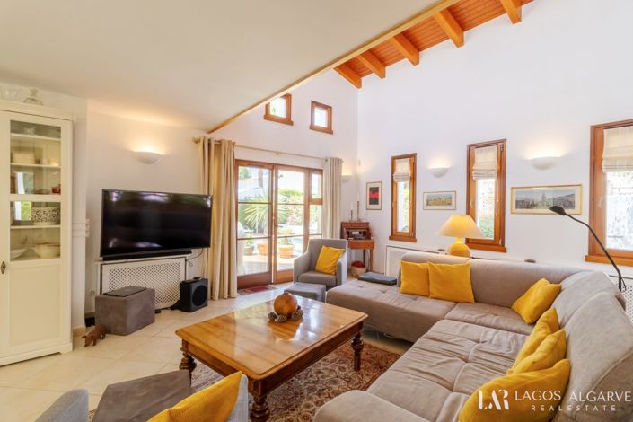 Image No.13-3 Bed Villa for sale