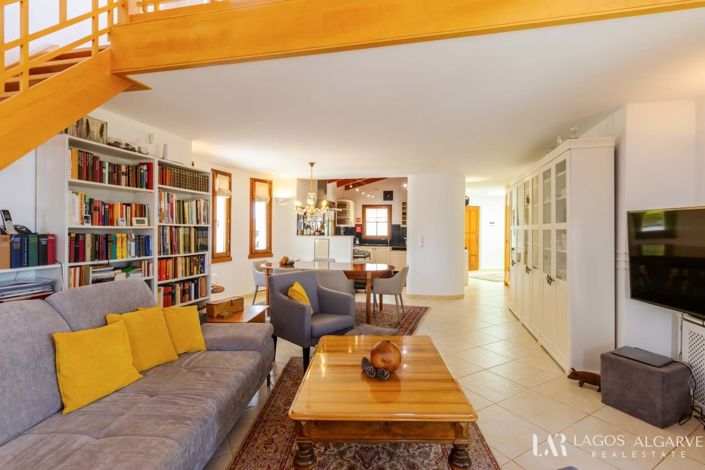 Image No.12-3 Bed Villa for sale