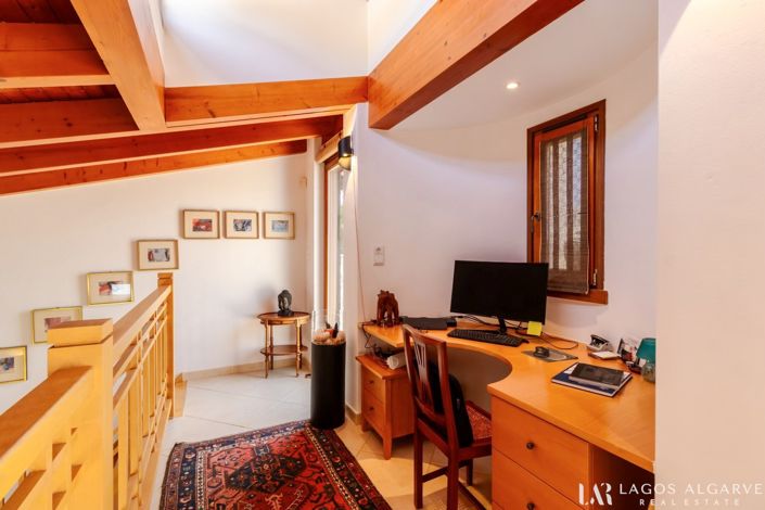 Image No.23-3 Bed Villa for sale