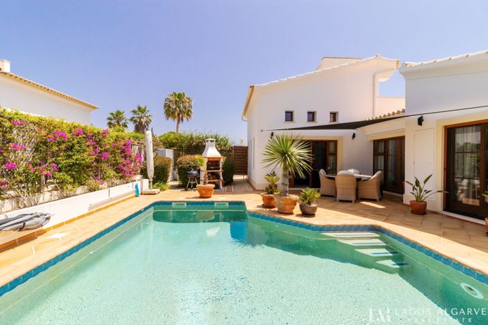 Image No.29-3 Bed Villa for sale