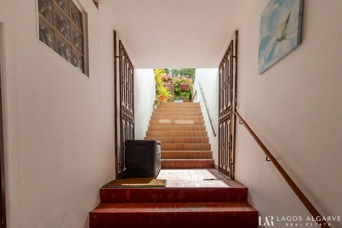 Image No.24-5 Bed Villa for sale