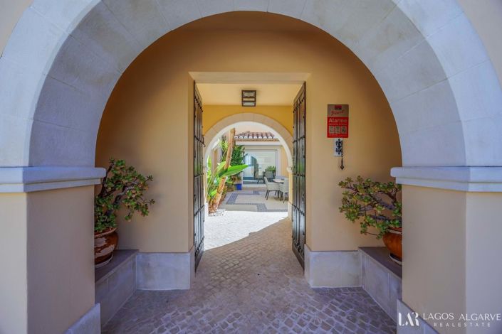 Image No.4-Villa de 4 chambres à vendre à Luz