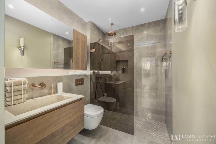 Image No.43-Villa de 4 chambres à vendre à Luz