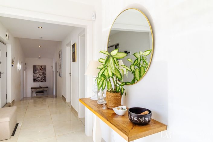 Image No.15-4 Bed Villa for sale