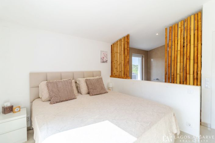 Image No.20-4 Bed Villa for sale