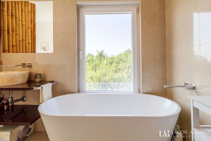 Image No.22-4 Bed Villa for sale