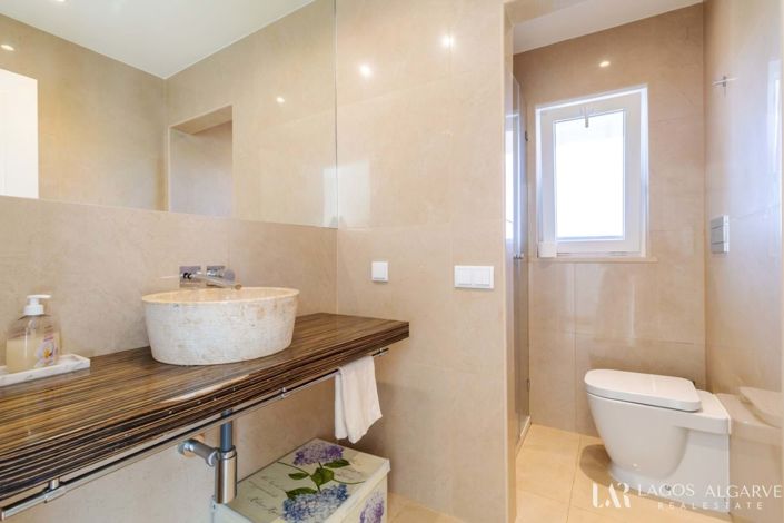 Image No.28-4 Bed Villa for sale