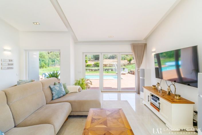 Image No.7-4 Bed Villa for sale