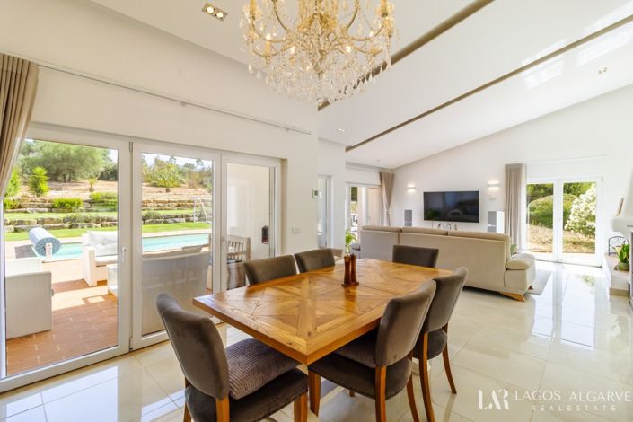 Image No.9-4 Bed Villa for sale