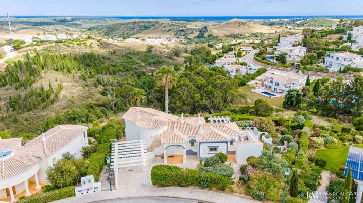 Image No.1-3 Bed Villa for sale