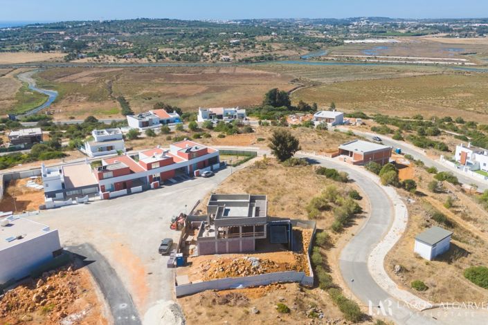 Image No.6-Villa de 4 chambres à vendre à Mexilhoeira Grande