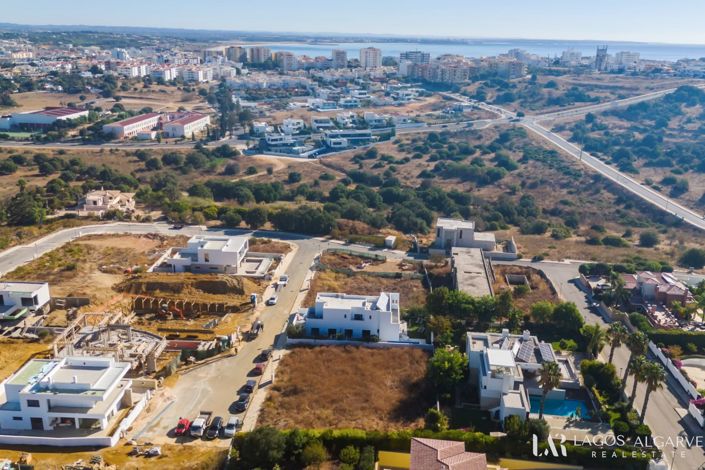 Image No.12-Propriété à vendre à Lagos