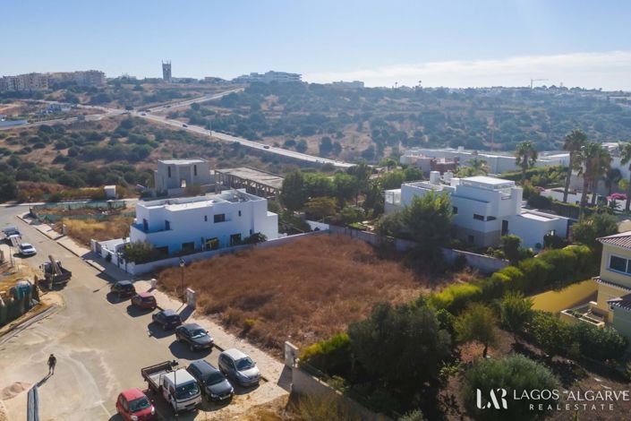 Image No.8-Propriété à vendre à Lagos