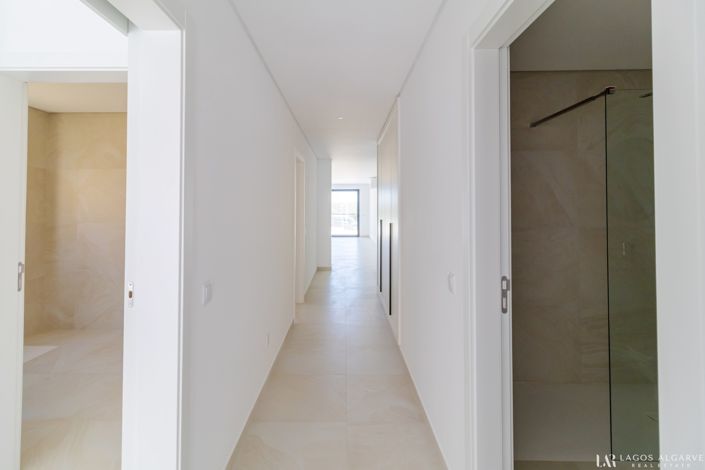 Image No.22-2 Bed Apartment for sale