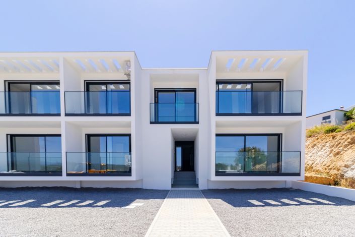Image No.26-2 Bed Apartment for sale