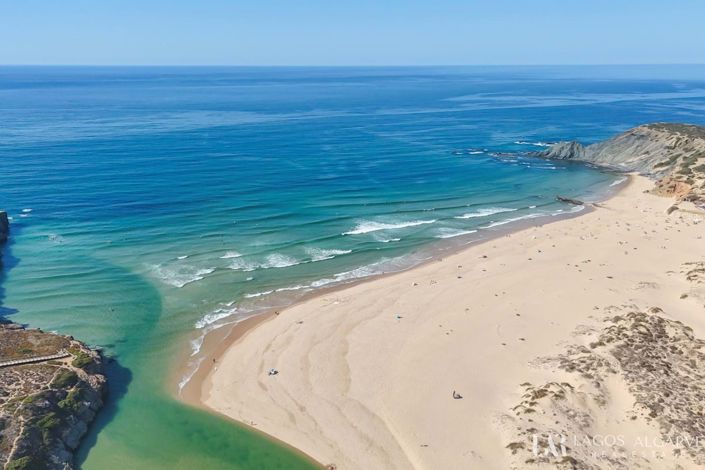 Image No.20-3 Bed Apartment for sale