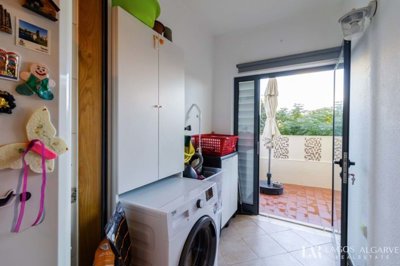 4507-733863-f3f118e7c37f7f368f07435f1da9c3e2a