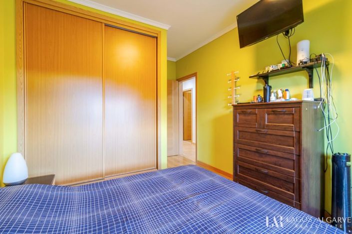 Image No.18-2 Bed Apartment for sale