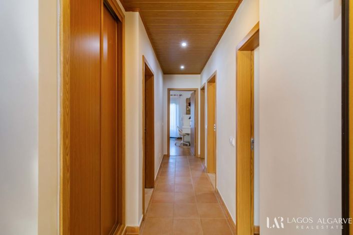 Image No.21-2 Bed Apartment for sale