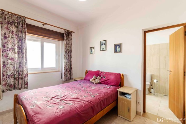 Image No.12-3 Bed Townhouse for sale