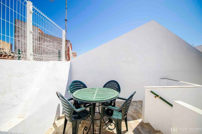 Image No.20-3 Bed Townhouse for sale