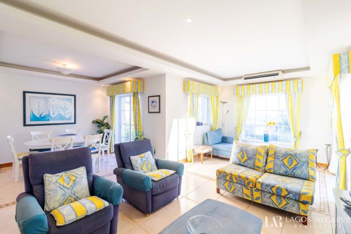 Image No.11-3 Bed Villa for sale