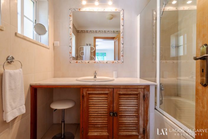 Image No.18-3 Bed Villa for sale