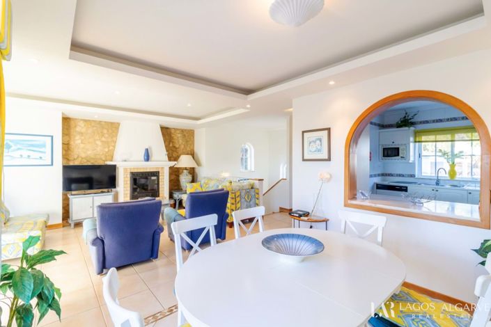 Image No.10-3 Bed Villa for sale