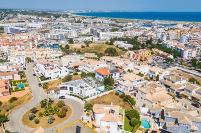 4507-698566-f3f118e7c37f7f368f07435f1da9c3e2a