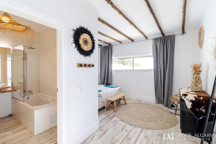 Image No.20-4 Bed Villa for sale