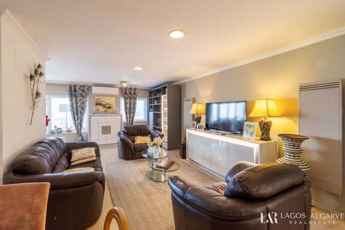 Image No.12-4 Bed Apartment for sale