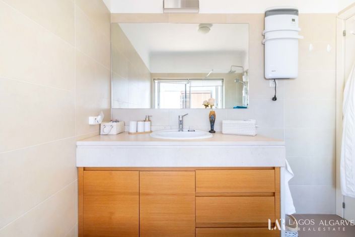 Image No.21-4 Bed Apartment for sale