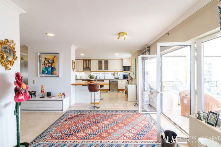 Image No.6-4 Bed Apartment for sale