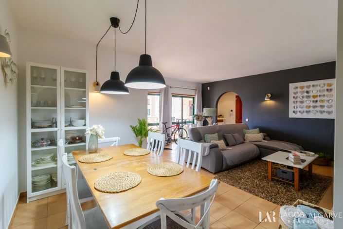 Image No.3-Appartement de 3 chambres à vendre à Lagos