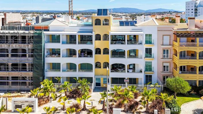 Image No.1-4 Bed Apartment for sale