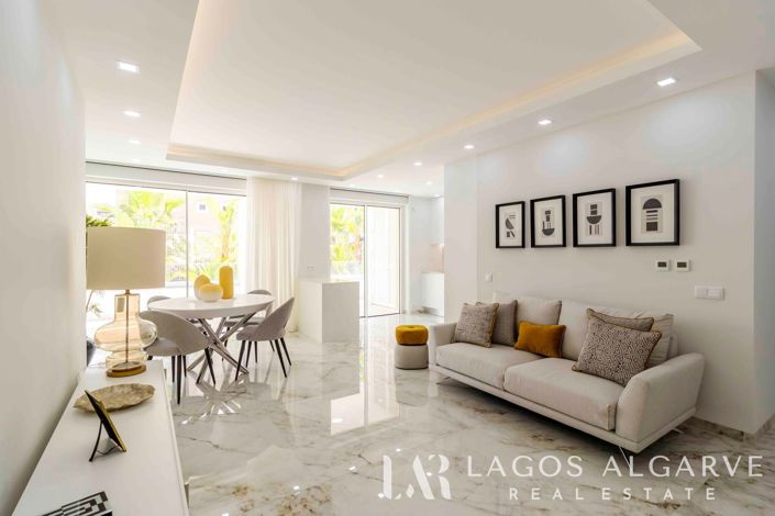 Image No.12-4 Bed Apartment for sale
