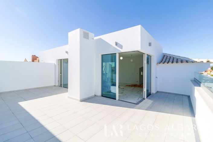 Image No.3-4 Bed Apartment for sale