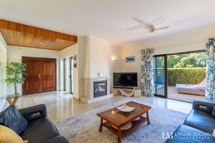 Image No.2-Villa de 2 chambres à vendre à Vila do Bispo